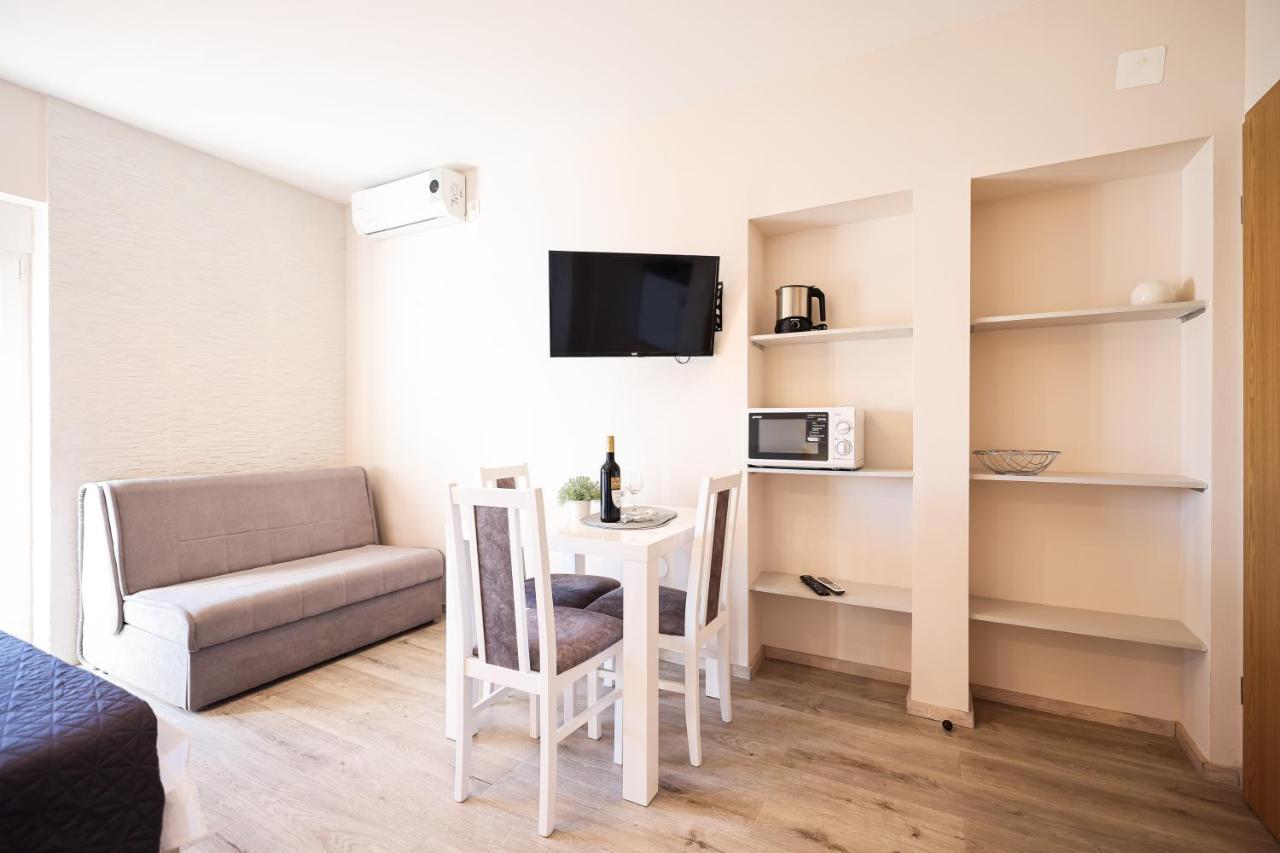 Apartments Anka With Seaview 沃希 外观 照片