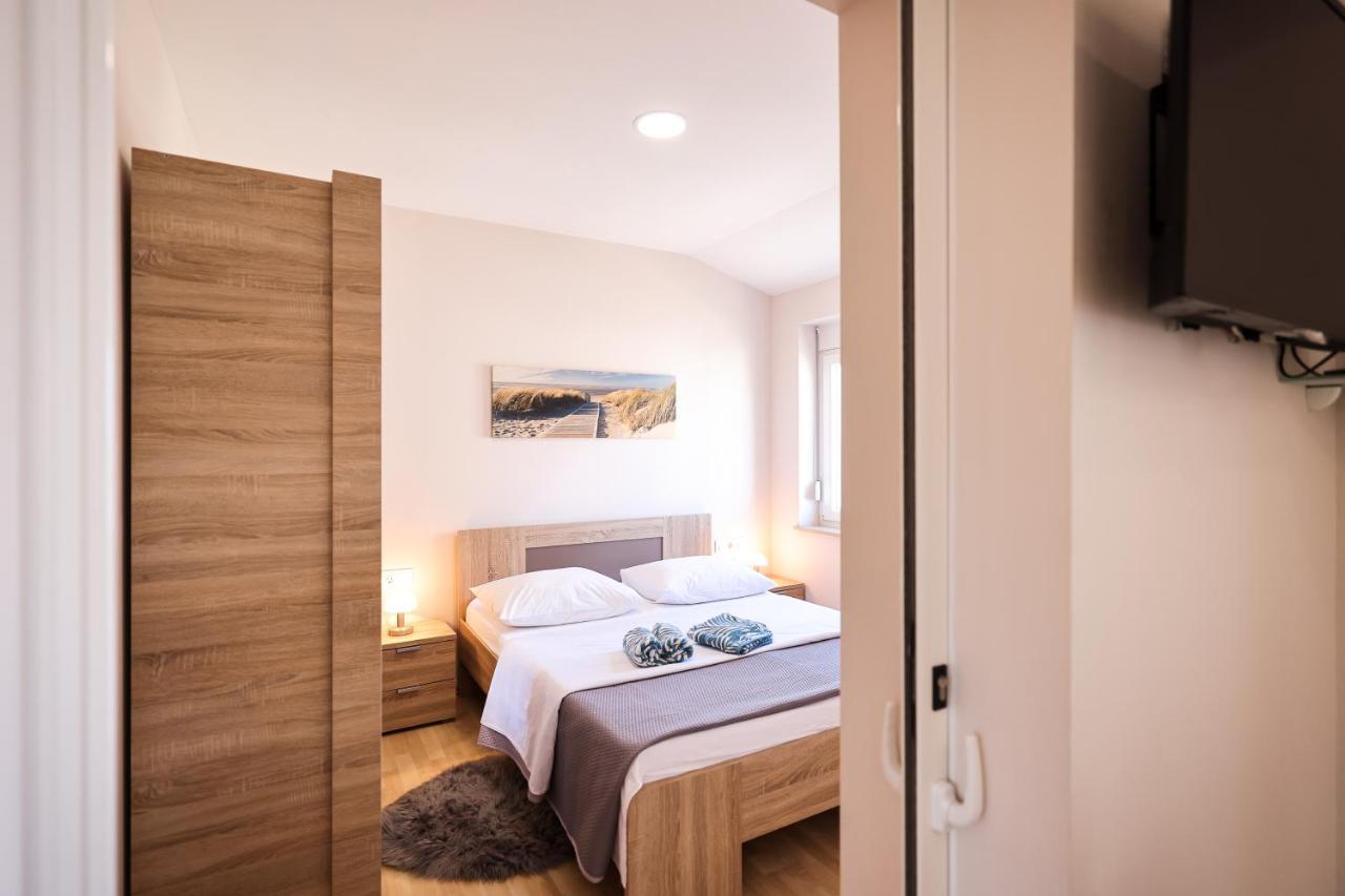 Apartments Anka With Seaview 沃希 外观 照片